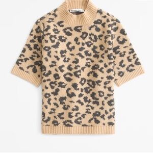 Abercrombie & Fitch Tan and Black Patterned Sweater
